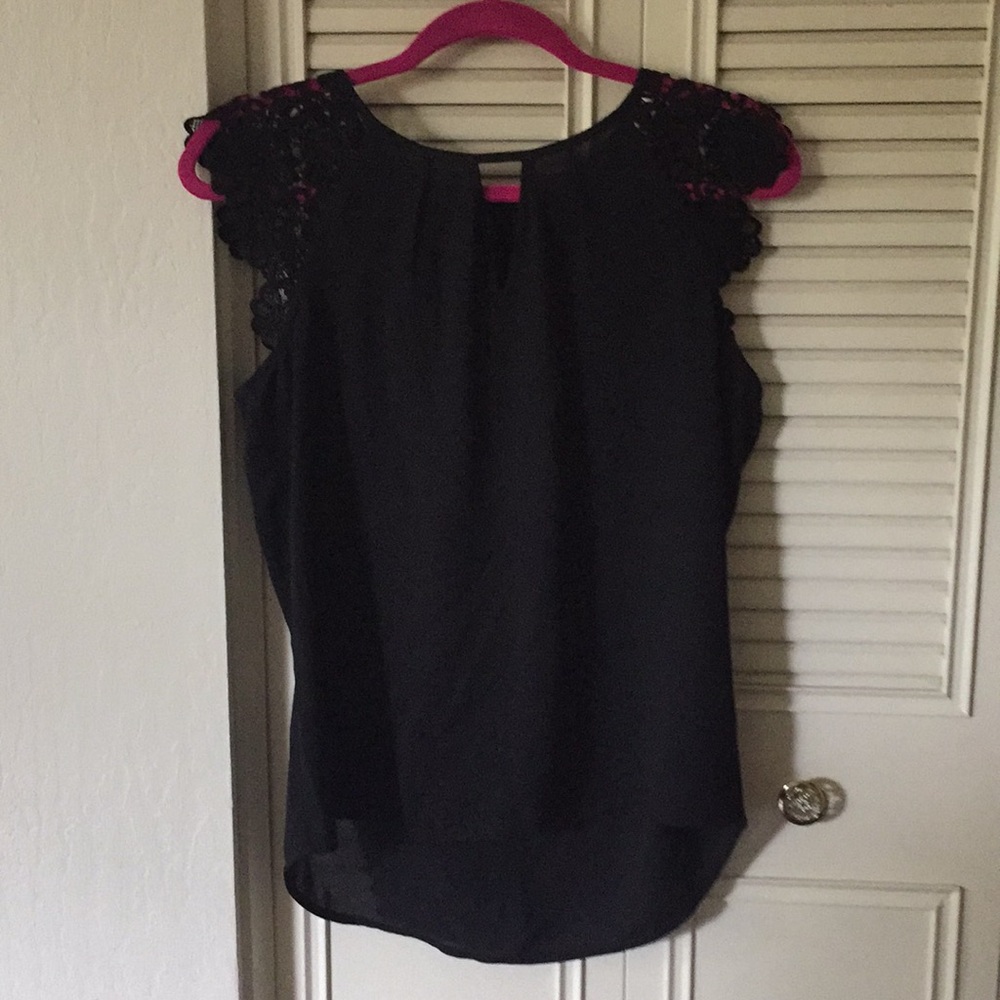 Express Lace sleeved Blouse
